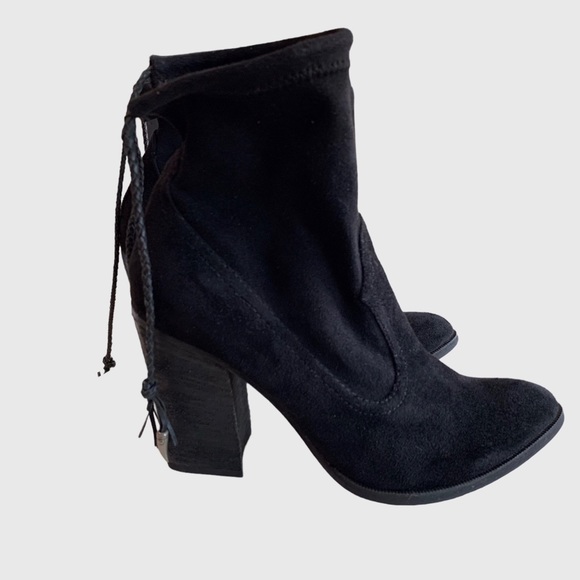 DOLCE VITA CASEE BLACK LEATHER BOOTIE - Picture 15 of 15